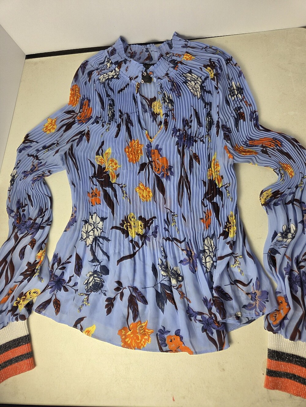 Belle Vere Boho Blue Floral Micro Pleated Mock Neck Blouse Size S/M